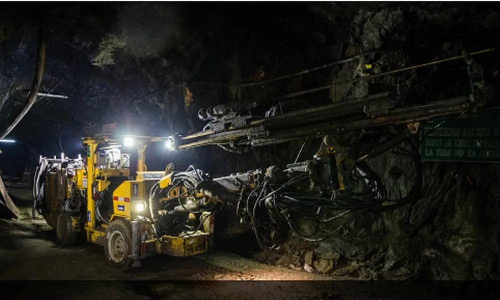 Unidad móvil autónoma aplicada a energía y minería